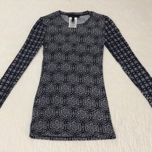 BCBG MAXAZRIA long sleeve